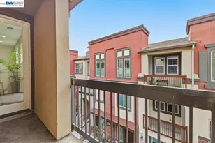 1021 Onofrio Ln, San Jose, CA 95131 - Photo 16