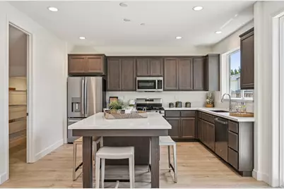 101 Creek View Cir, Fairfield, CA 94533 - Photo 10