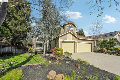 1042 Dana Cir, Livermore, CA 94550 - Photo 2