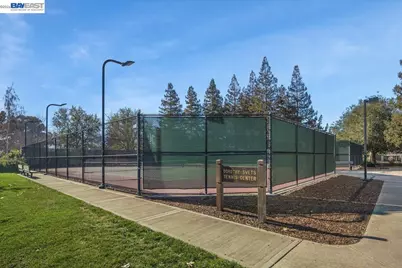 1042 Dana Cir, Livermore, CA 94550 - Photo 60