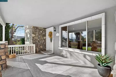 1956 Holly Dr, Concord, CA 94521 - Photo 4