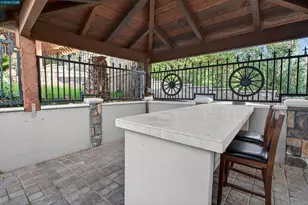 1956 Holly Dr, Concord, CA 94521 - Photo 40