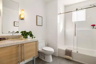 6465 San Pablo Ave #306, Oakland, CA 94608 - Photo 14