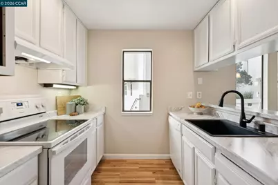 68 Mozden Ln, Pleasant Hill, CA 94523 - Photo 12