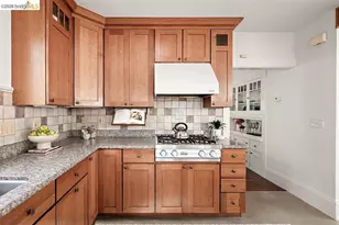 1135 Parker St, Berkeley, CA 94702 - Photo 10