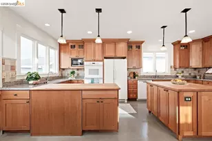 1135 Parker St, Berkeley, CA 94702 - Photo 12