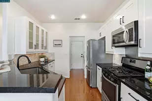 1 Avocet Ct, Alameda, CA 94501 - Photo 10