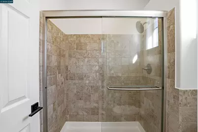 1 Avocet Ct, Alameda, CA 94501 - Photo 20