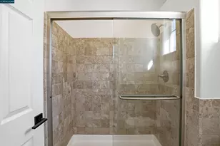 1 Avocet Ct, Alameda, CA 94501 - Photo 20