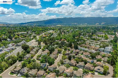 337 Trenton Cir, Pleasanton, CA 94566 - Photo 4