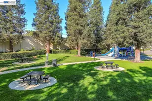 337 Trenton Cir, Pleasanton, CA 94566 - Photo 40