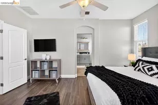 390 Caravaggio Cir, Sacramento, CA 95835 - Photo 36