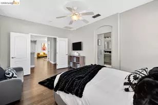 390 Caravaggio Cir, Sacramento, CA 95835 - Photo 32