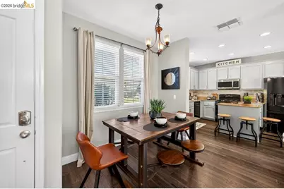 390 Caravaggio Cir, Sacramento, CA 95835 - Photo 10