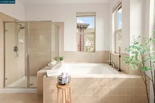 6415 Blue Rock Ct, Oakland, CA 94605 - Photo 22