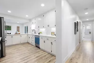 4072 Oak Hill Rd, Oakland, CA 94605 - Photo 14