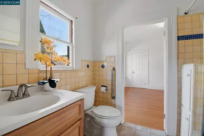 5115 Lawton Ave, Oakland, CA 94618 - Photo 20