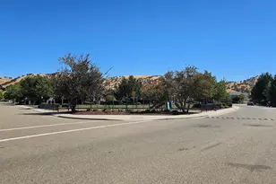 9489 California Oak Cir, Patterson, CA 95363 - Photo 6