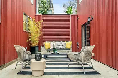 829 21st St #3, Oakland, CA 94607 - Photo 2