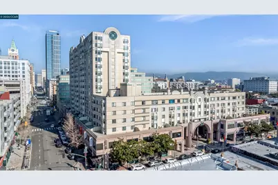 988 Franklin St #707, Oakland, CA 94607 - Photo 2