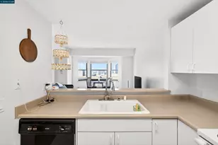 988 Franklin St, Oakland, CA 94607 - Photo 18