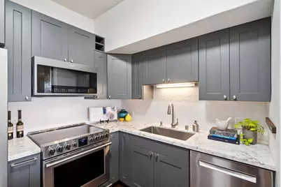 6363 Christie Ave #315, Emeryville, CA 94608 - Photo 16