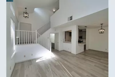 269 Tamarisk Cir, Suisun City, CA 94585 - Photo 2