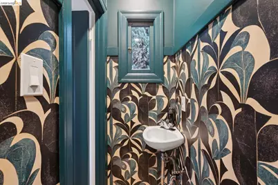 4107 Lyman Rd, Oakland, CA 94602 - Photo 34