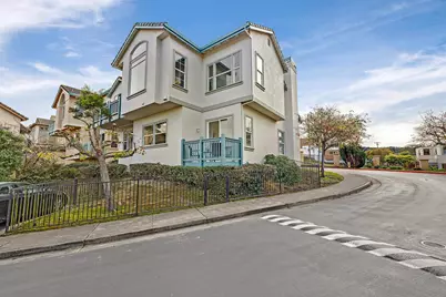 22 Buena Vista Rd, South San Francisco, CA 94080 - Photo 4