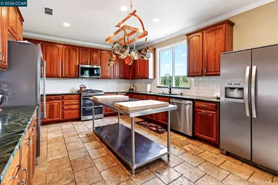 41 Galveston Bay Ct, Pittsburg, CA 94565 - Photo 12