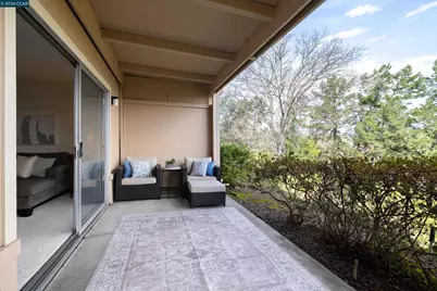 1348 Rockledge Ln #4, Walnut Creek, CA 94595 - Photo 16