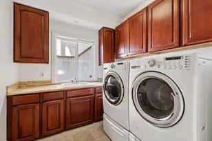 6194 Mazuela Dr, Oakland, CA 94611 - Photo 48