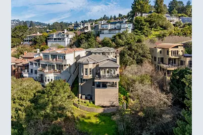 6194 Mazuela Dr, Oakland, CA 94611 - Photo 50