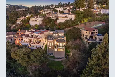 6194 Mazuela Dr, Oakland, CA 94611 - Photo 58