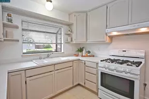 312 Gloria Dr, Pleasant Hill, CA 94523 - Photo 10