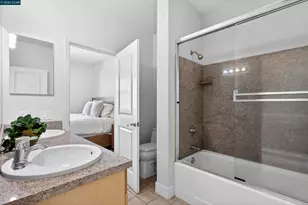 1517 Brunswig Ln, Emeryville, CA 94608 - Photo 30