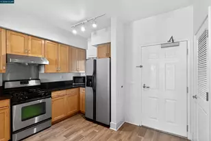 1517 Brunswig Ln, Emeryville, CA 94608 - Photo 12