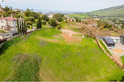 529 Vista Ridge Drive, Milpitas, CA 95035 - Photo 10