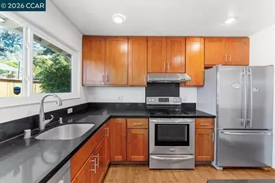 1566 Mann Dr, Pinole, CA 94564 - Photo 4