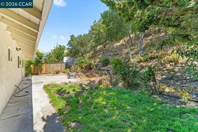 1566 Mann Dr, Pinole, CA 94564 - Photo 38