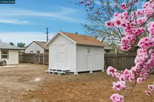 2361 Bedford Rd, Concord, CA 94520 - Photo 56