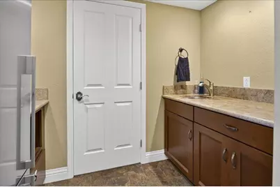 20819 Nunes Ave, Castro Valley, CA 94546 - Photo 10
