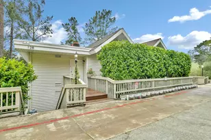 128 Ascot Ct, Moraga, CA 94556 - Photo 2