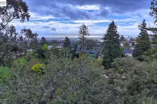 6130 Harbord Dr, Oakland, CA 94611 - Photo 32