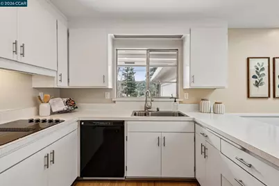 1103 Larch Avenue, Moraga, CA 94556 - Photo 12