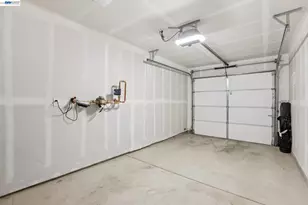 2870 Derbyline Ln, Alameda, CA 94501 - Photo 20