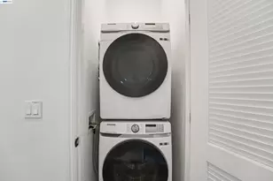 2870 Derbyline Ln, Alameda, CA 94501 - Photo 18