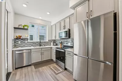 2870 Derbyline Ln, Alameda, CA 94501 - Photo 6