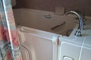 4820 McNary Ct, Modesto, CA 95357 - Photo 4