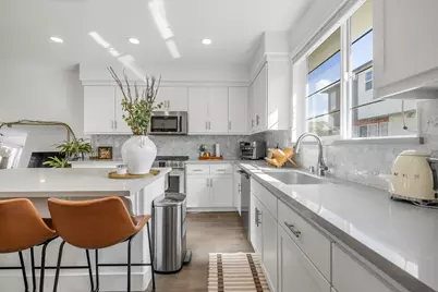 242 Bolt Ct, Hayward, CA 94544 - Photo 4